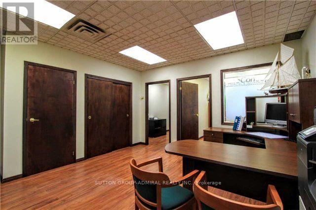 413 1280 Finch Avenue W