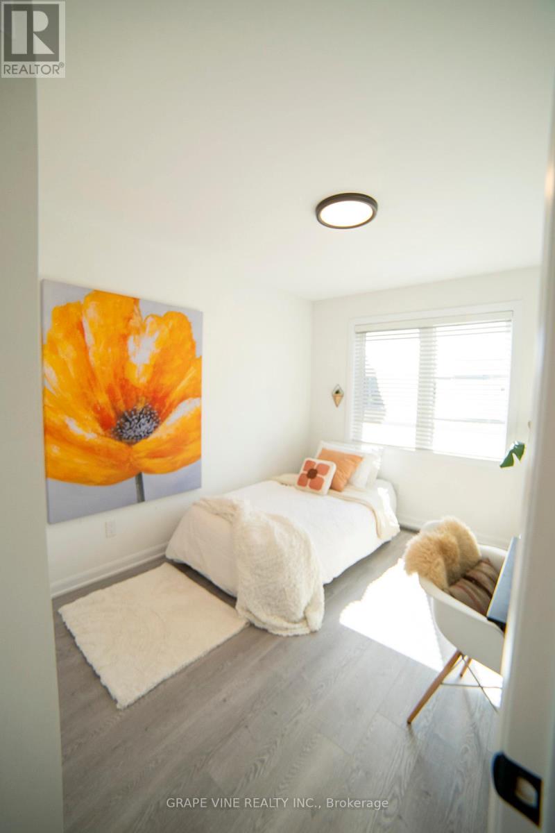 2057 Caltra Crescent