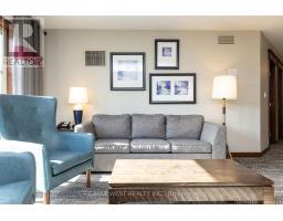 Kitchen - 232 152 Jozo Weider Boulevard, Blue Mountains, ON L9Y0V2 Photo 3