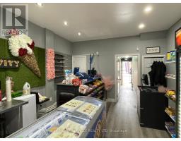 988 St Clair Avenue W, Toronto, ON M6E1A2 Photo 5