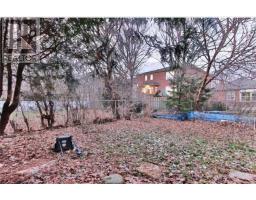 360 Lawrence Avenue W, Toronto, ON M5M1B7 Photo 3