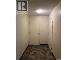 Kitchen - 14 27 Centennial Street, Regina, SK S4S6P8 Photo 4