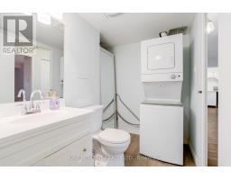 Dining room - 406 15390 Yonge Street, Aurora, ON L4G1N8 Photo 2