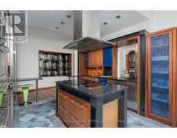 Primary Bedroom - 2604 10 Bellair Street, Toronto, ON M5R3T8 Photo 5