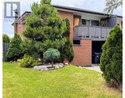 Living room - 518 Meadows Boulevard, Mississauga, ON L4Z1G6 Photo 3