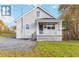 Living room - 8911 Commercial Street, New Minas, NS B4N3E1 Photo 2