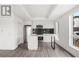 Th 13 40 Ed Clark Gardens Boulevard, Image 2