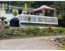 Kitchen - 1039 Grace River Road, Highlands East, ON K0L3C0 Photo 2