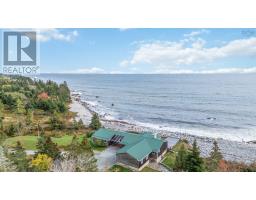 Foyer - 6969 Highway 3, Hunts Point, NS B0T1G0 Photo 4