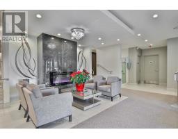 Primary Bedroom - 218 340 Watson Street W, Whitby, ON L1N9G1 Photo 4