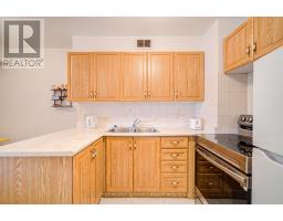 311 9 Four Winds Drive, Image 3