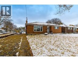 1pc Bathroom - 8 Waddington Street, Brantford, ON N3R2R1 Photo 2