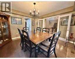 Living room - 651 Westland Close Crescent, Quesnel, BC V2J4R6 Photo 2