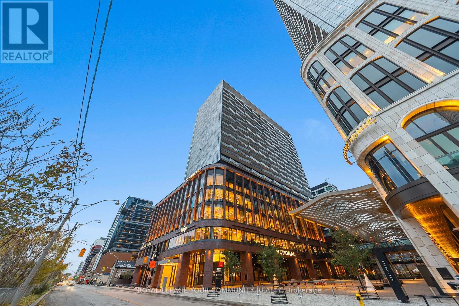 501 480 Front Street W