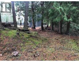 2602 Gunwhale Rd, Pender Island, BC V0N2M2 Photo 2