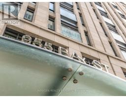 208 955 Bay Street, Image 2