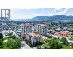5pc Ensuite bath - 75 Martin Street Unit 1402, Penticton, BC V2A9C8 Photo 2