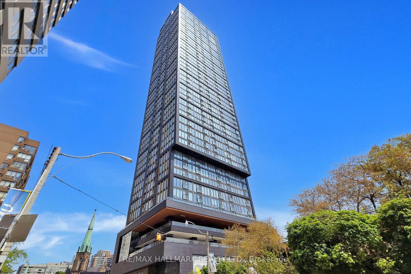 3515 319 Jarvis Street