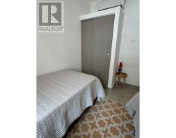 Living room - 1 Azul Court, Costa Rica, ON  Photo 4