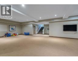 2205 3102 Windsor Gate, Coquitlam, BC V3B0J3 Photo 4