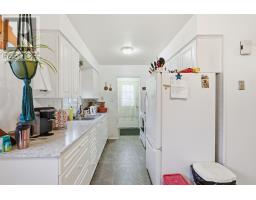 29 Laurier Rd, Elliot Lake, ON P5A2T9 Photo 3