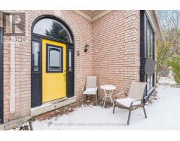 Living room - 5 Harbour Crescent, Wasaga Beach, ON L9Z1G4 Photo 3