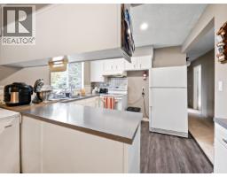 38143 Hemlock Avenue, Squamish, BC V8B0X6 Photo 5