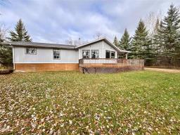 Kitchen - 18 Arrowwood Lane, Grindstone Provincial Pk, MB R0C2R0 Photo 2