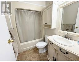 Playroom - 418 Forest Park Road, Laurentian Valley, ON K8A6W2 Photo 3