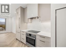 Kitchen - 3340 Lakeshore Road Unit 601, Kelowna, BC V1W0H6 Photo 2