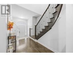 Eating area - 10 Usherwood Street, Aurora, ON L4G7W6 Photo 5