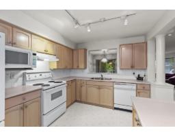 208 2575 Ware Street, Abbotsford, BC V2S3E2 Photo 3