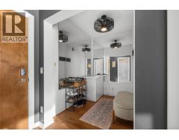 Primary Bedroom - 1075 Sunset Drive Unit 2107, Kelowna, BC V1Y9Y9 Photo 2