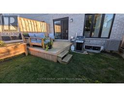 Living room - 3 1 Miller Drive, Lucan Biddulph, ON N0M2J0 Photo 4
