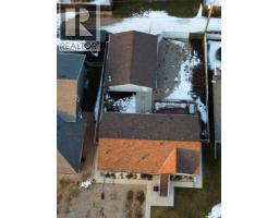 4pc Ensuite bath - 206 Elizabeth Street, Melfort, SK S0E1A0 Photo 2