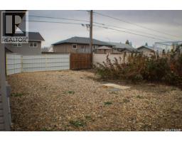 Primary Bedroom - 206 Elizabeth Street, Melfort, SK S0E1A0 Photo 3