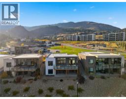 Den - 127 Ridge Park, Penticton, BC V2A0B1 Photo 3