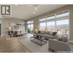 Bedroom - 127 Ridge Park, Penticton, BC V2A0B1 Photo 4