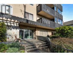 Kitchen - 302 1000 Mcclure St, Victoria, BC V8V3E9 Photo 3