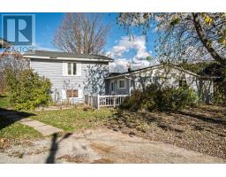 1008 Rainbow Valley Road, Springwater, ON L0L2K0 Photo 3