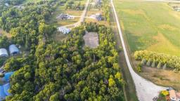 9 Jessie Cove, Lorette, MB R5K1B8 Photo 5