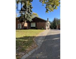 4 Moorecroft Crescent, Image 2