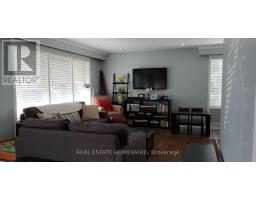 4 Moorecroft Crescent, Image 3