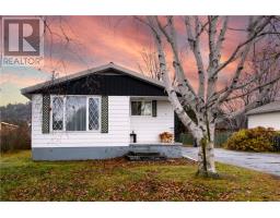 Kitchen - 4 Minto Street, Webbwood, ON P0P2G0 Photo 2