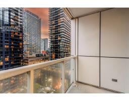 1508 318 Richmond Street W, Image 3