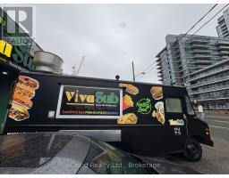 1178 The Queensway, Image 3