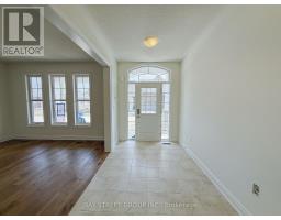 Kitchen - 18 Shelson Place, Georgina, ON L0E1R0 Photo 3