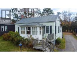 Bath (# pieces 1-6) - 10 Hillcrest Avenue, Chipman, NB E4A1X9 Photo 3