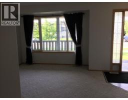 Kitchen - Unit 2 4920 53 Avenue, Whitecourt, AB T7S1V7 Photo 2