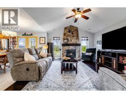 3pc Bathroom - 2790 Auction Side Road, Comber, ON N0P1J0 Photo 3